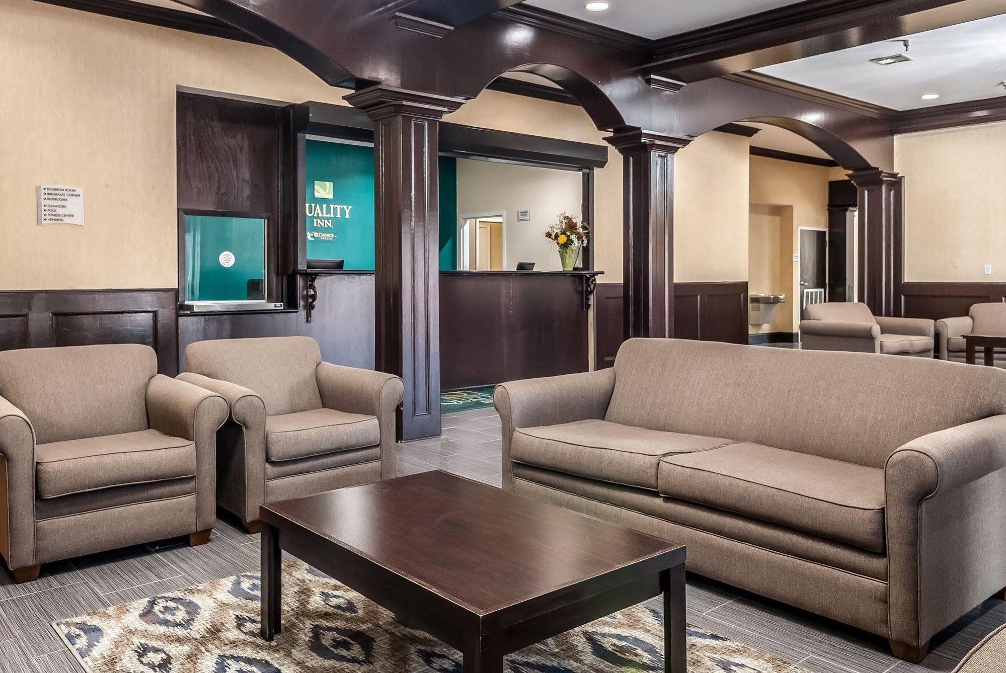 La Quinta New Orleans Hotel Bagian luar foto