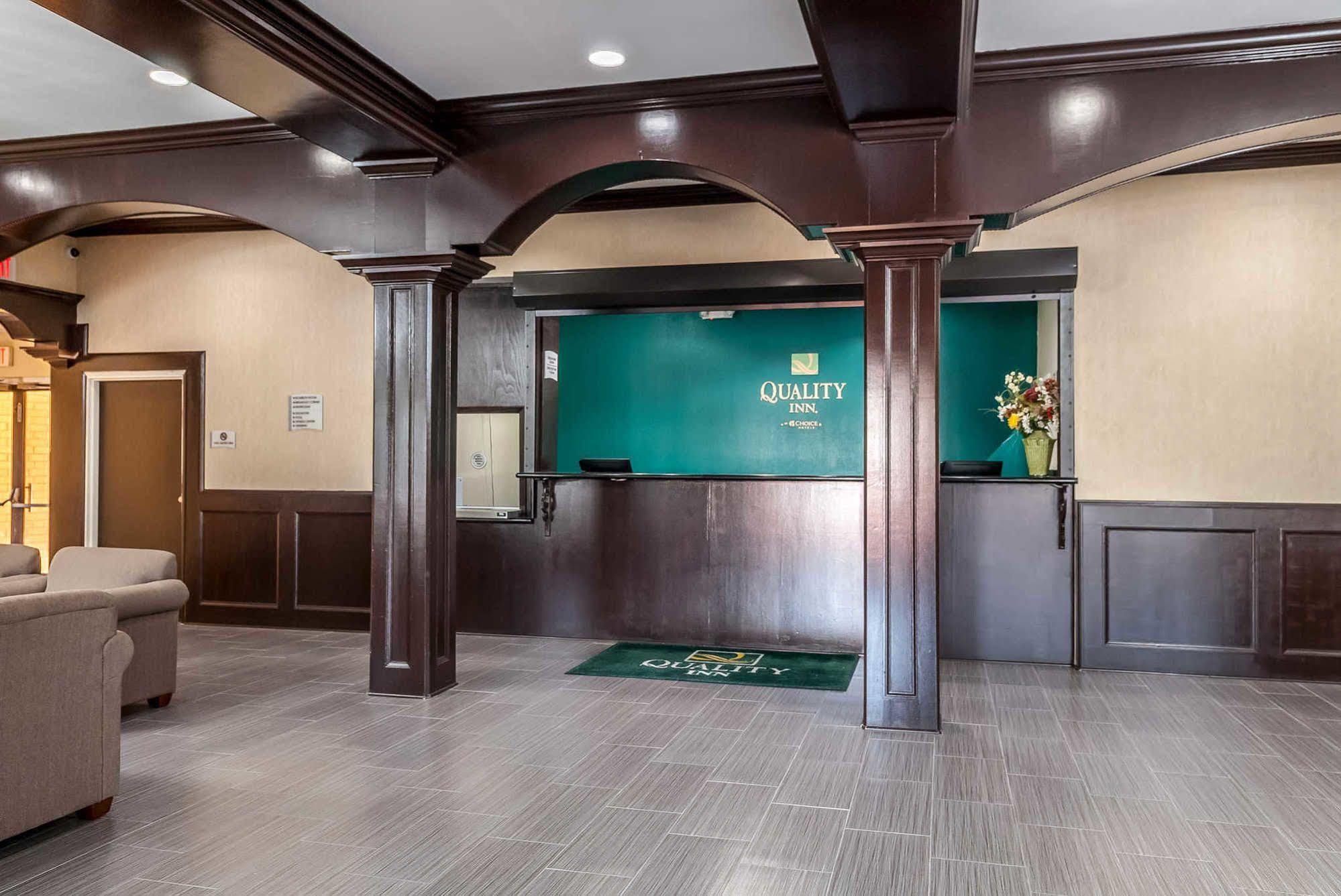 La Quinta New Orleans Hotel Bagian luar foto