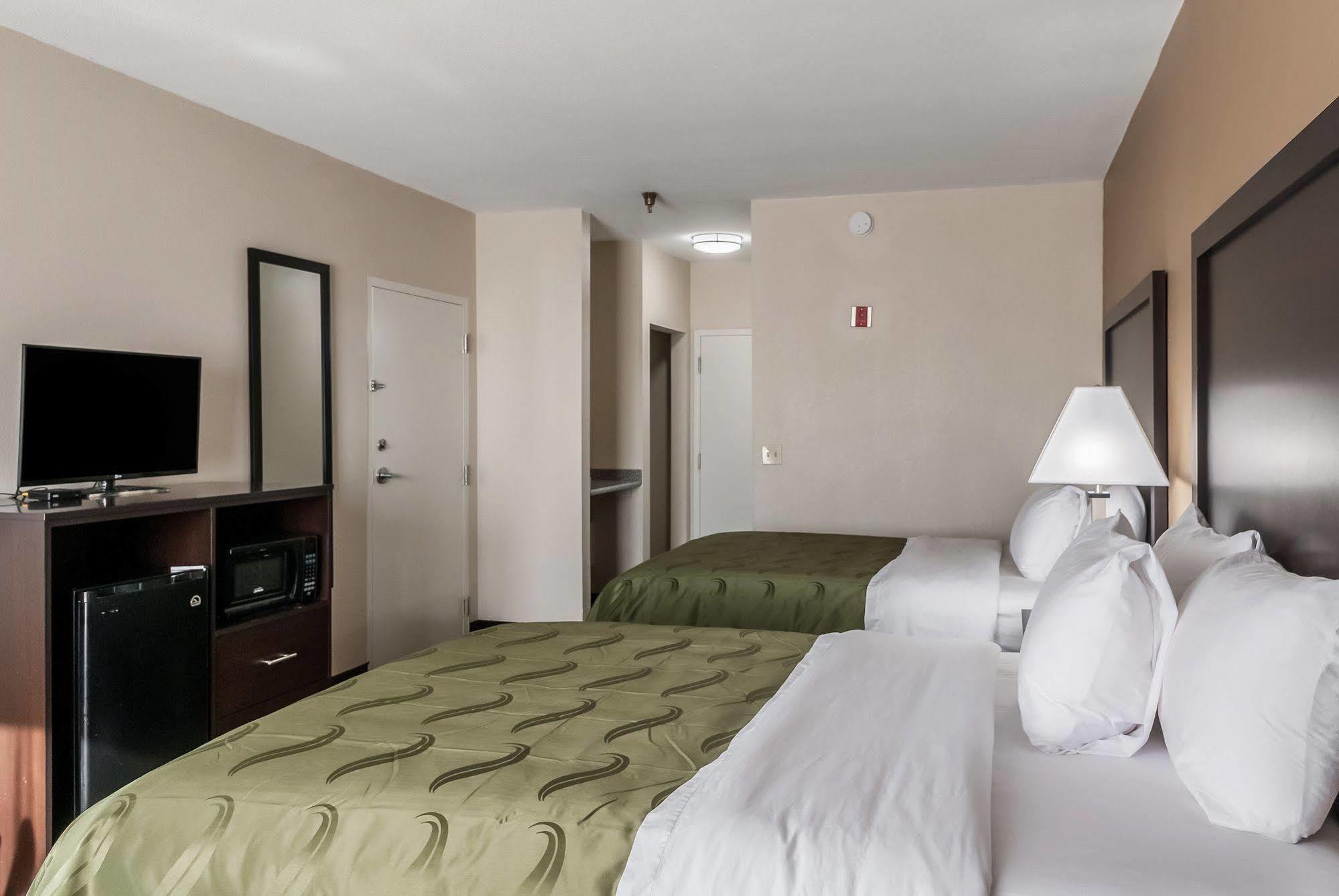 La Quinta New Orleans Hotel Bagian luar foto