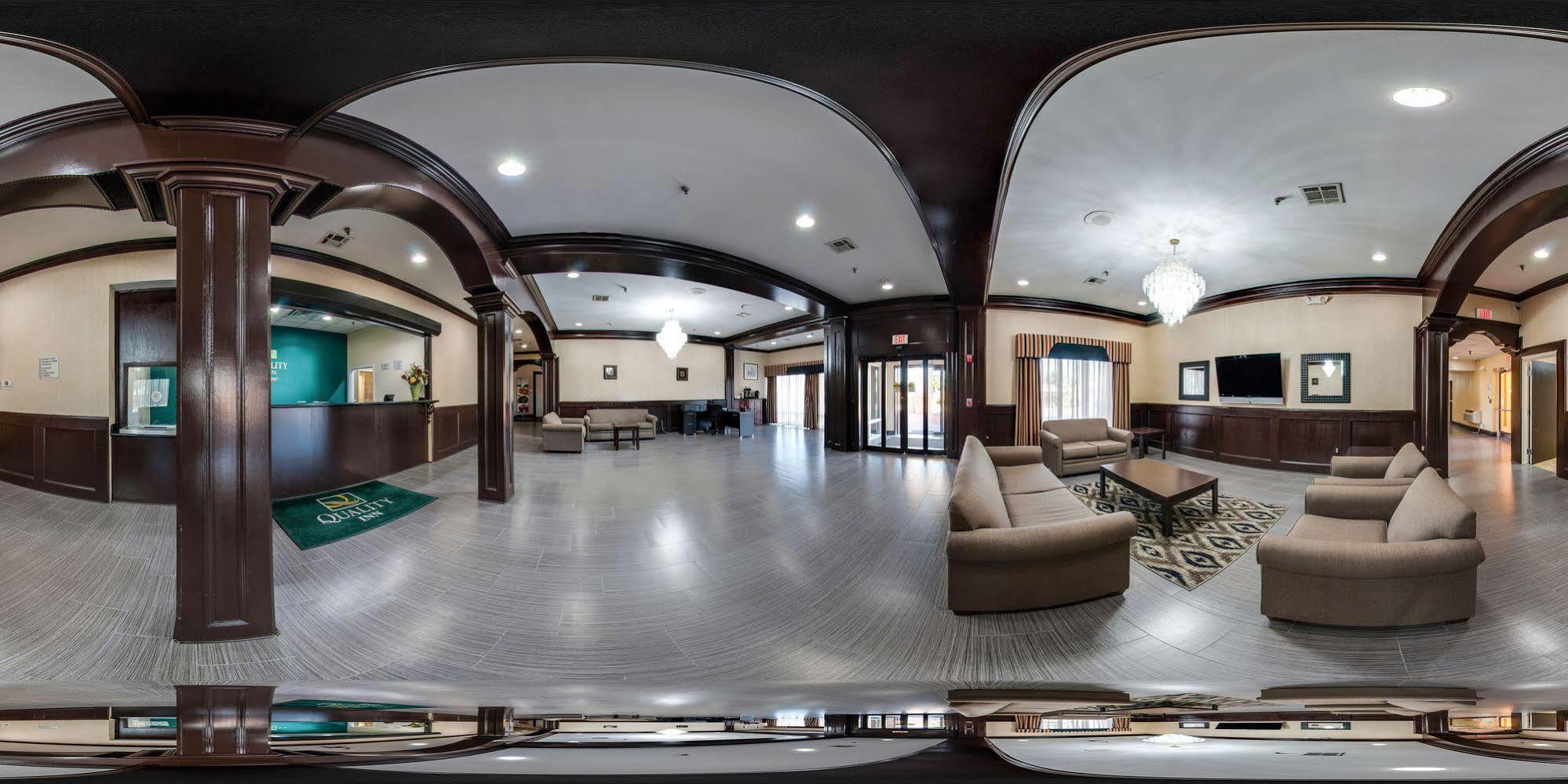 La Quinta New Orleans Hotel Bagian luar foto